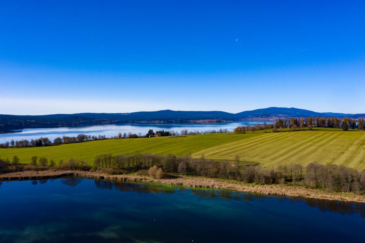 מלון Černá v Pošumaví Fontana Lipno מראה חיצוני תמונה
